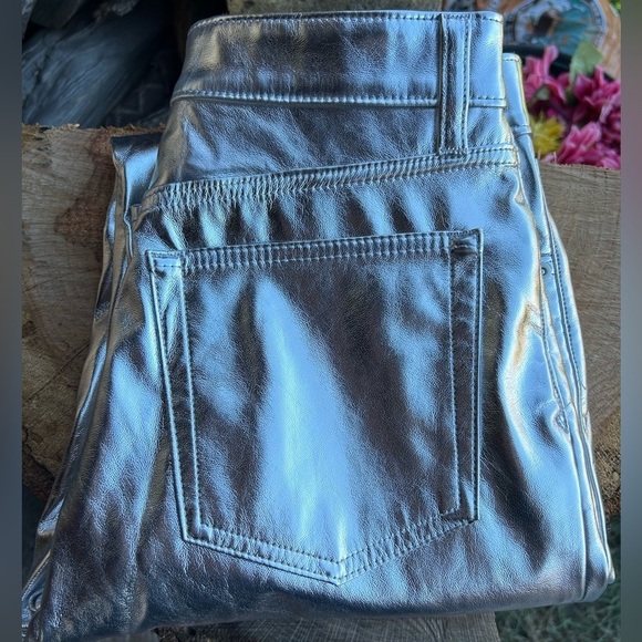 Silver metallic 5 pocket shiny silver faux leather jean Gap NWT Sz-6R (28). H17 - Picture 12 of 16